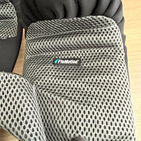 {Century} Neoprene Boxing Bag Gloves w/ Training Mitts - Picture 7 of 12